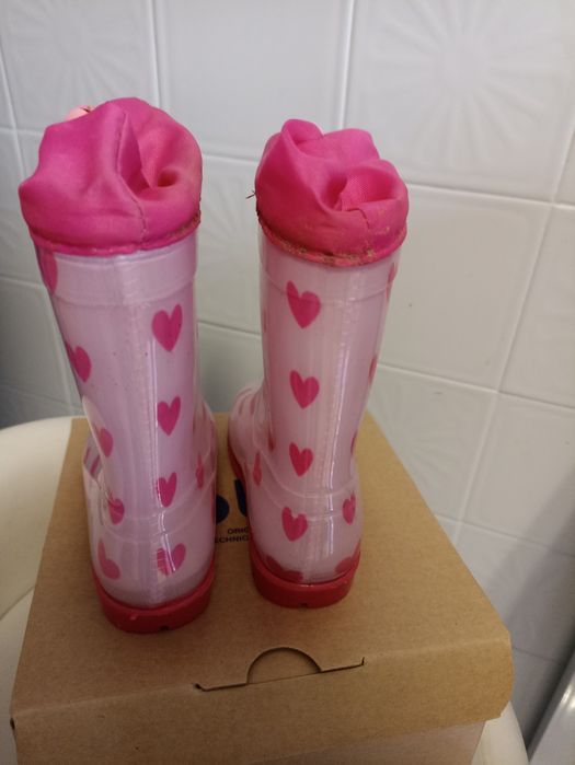 Galochas marca OTS Tam.25