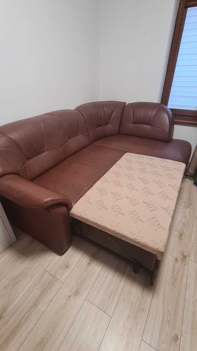 Skórzana Sofa narożna z funkcją spania