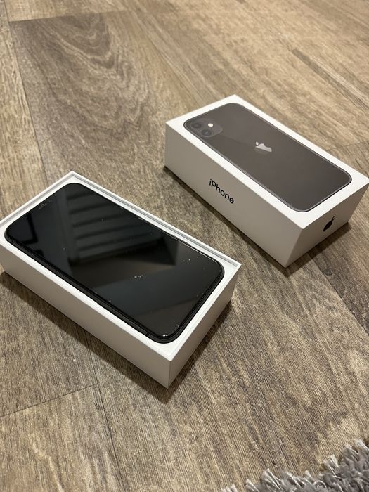 iPhone 11 128 гб в хорошому стані.