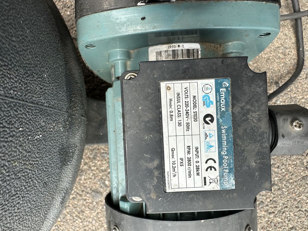 ПРОДАМ рабочий фильтр насос Emaux FSP300-ST33