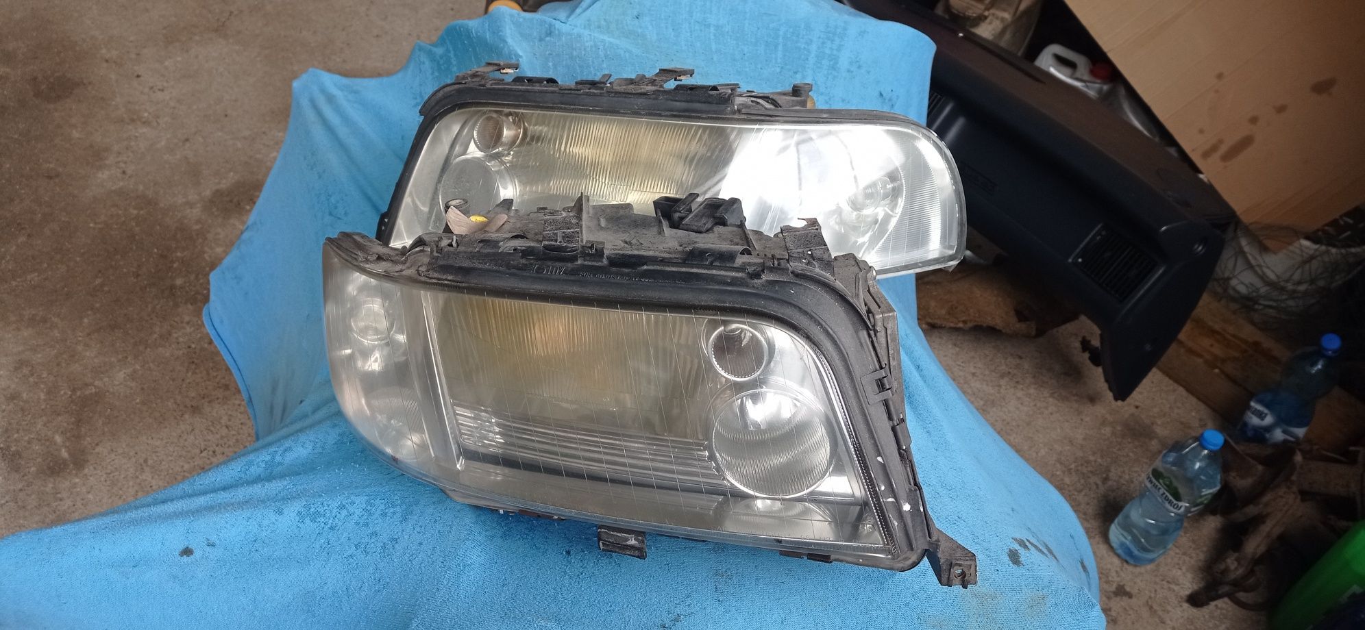 Audi A8 S8 D2 lampy ksenon