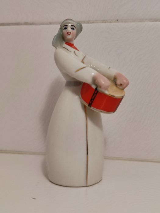 Фігурки порцеляна