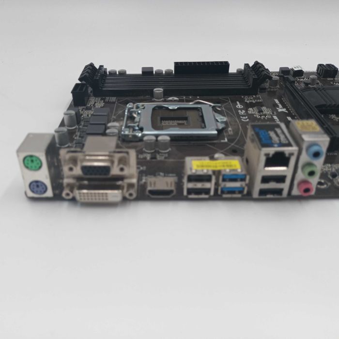 AsRock B85 Pro4.