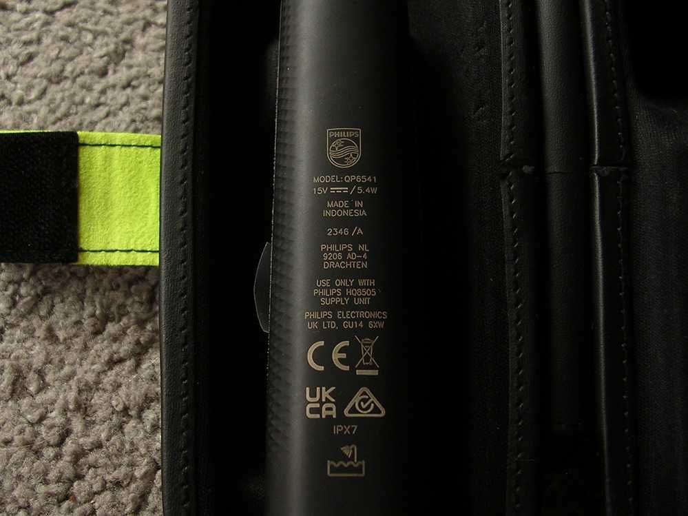 Golarka Philips OneBlade Pro QP6541/15 + nasadki + ładowarka + etui