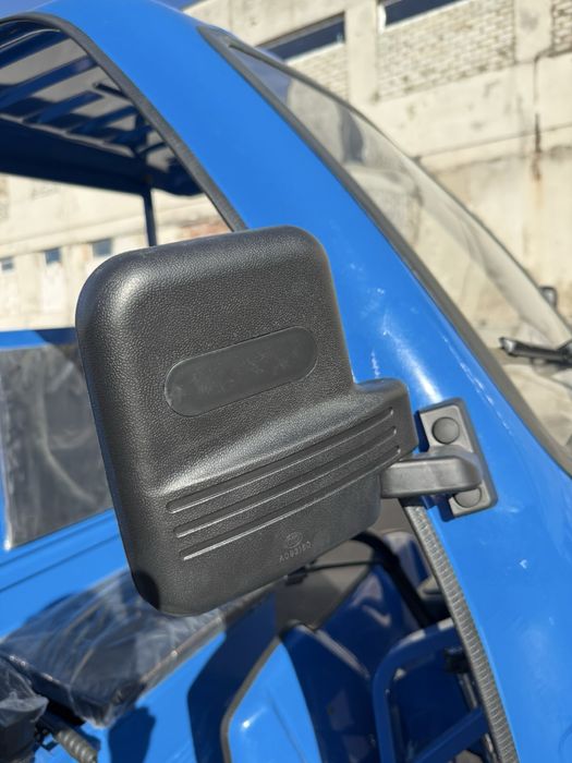 Кабіна для електротрицикла вантажного DOZER Mod 2Е