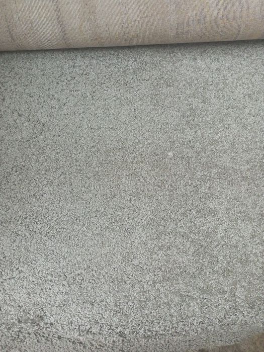 Продаю коври різний метраж