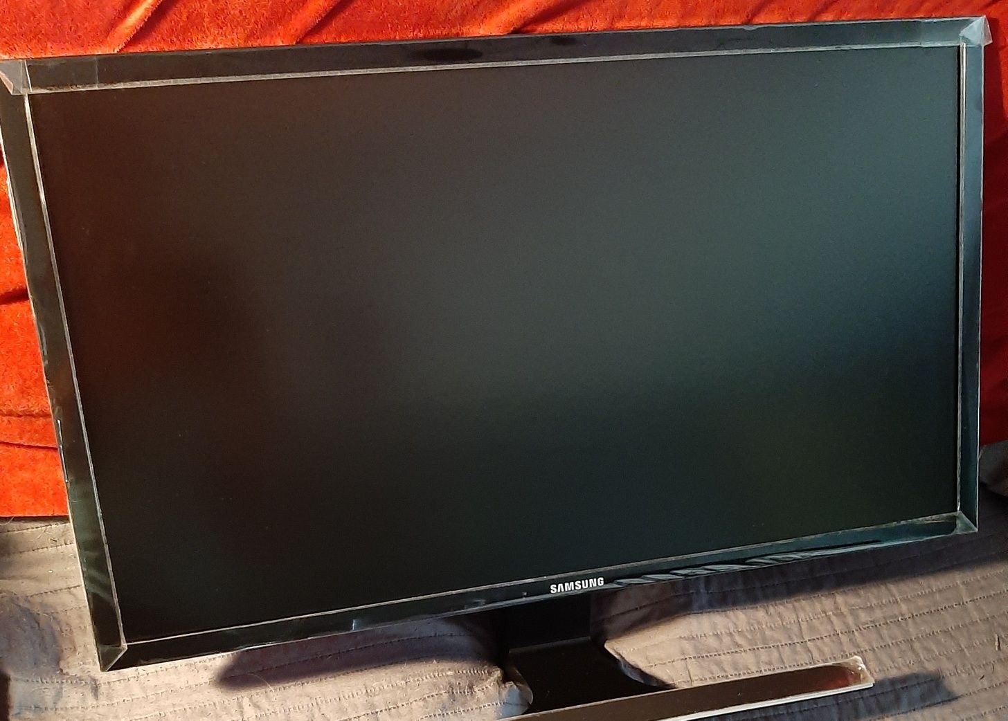 Monitor Samsung UHD LED