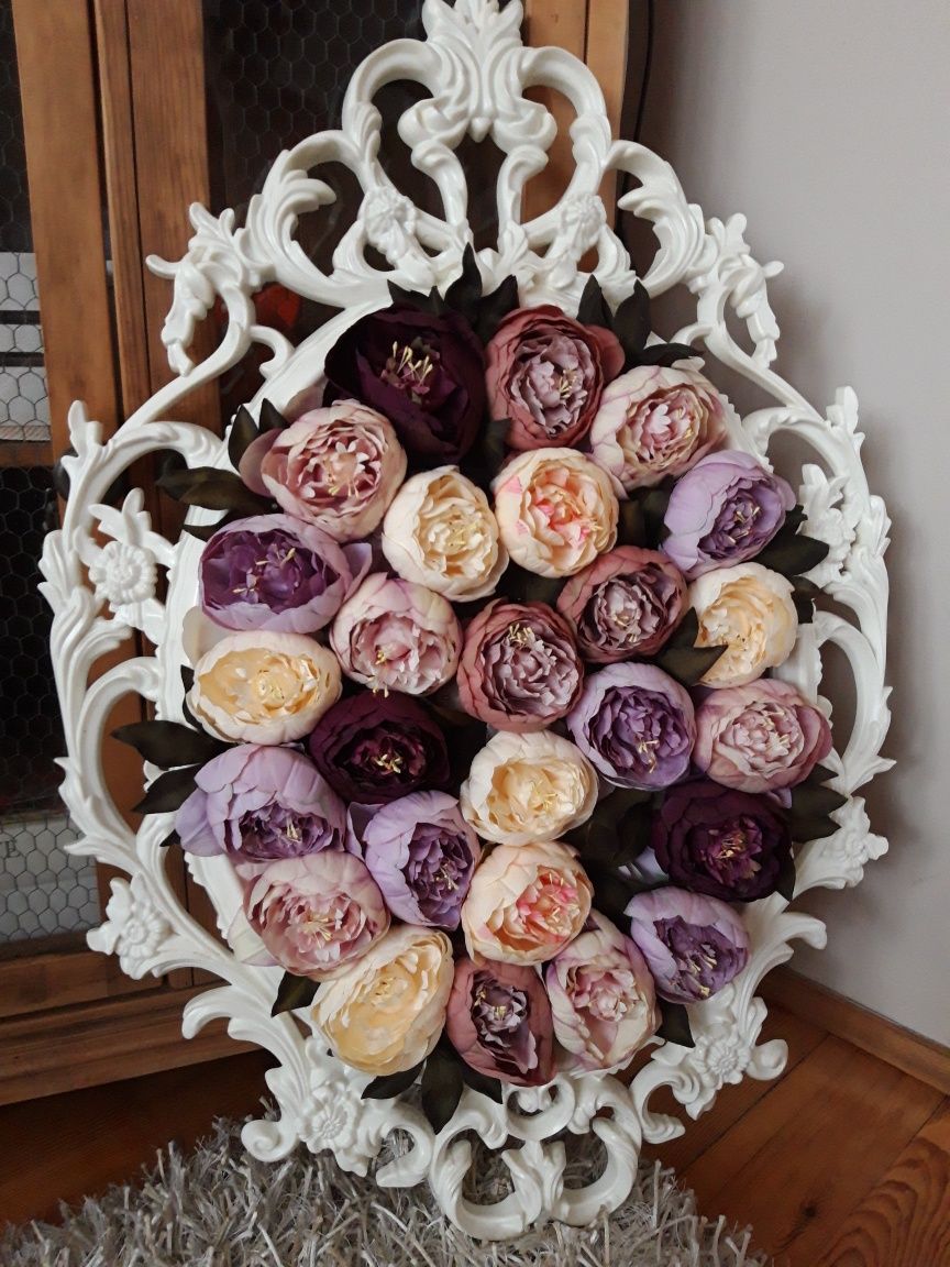 Dekoracja ślubna kwiaty w ramkach