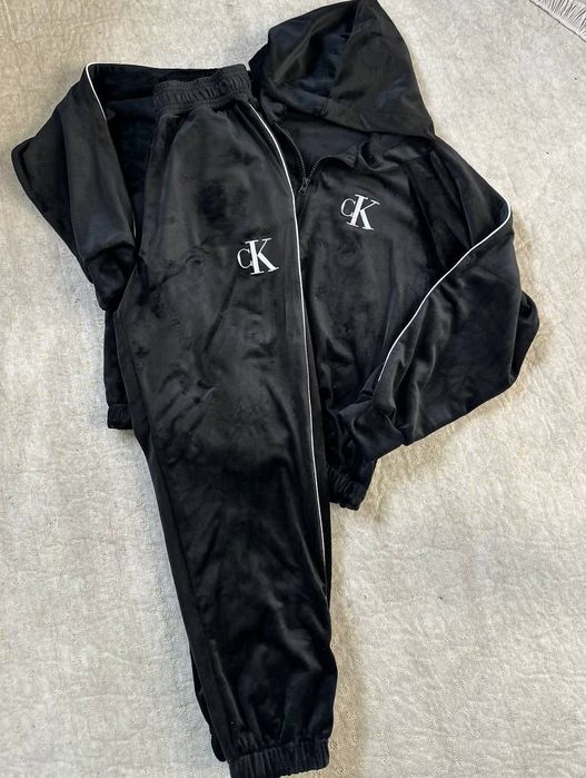 Хутряний,велюровий костюм для хлопчиків та дівчаток