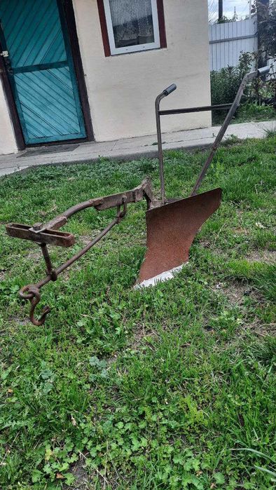 продам плуг для коня