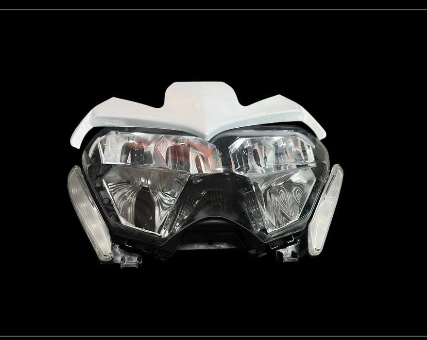 3. Reflektor lampa przód przednia  LED KAWASAKI Z900