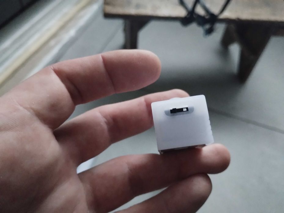 LED лампа (ТЕПЛА) з датчиком руху і акумулятором 21 діод / 30см