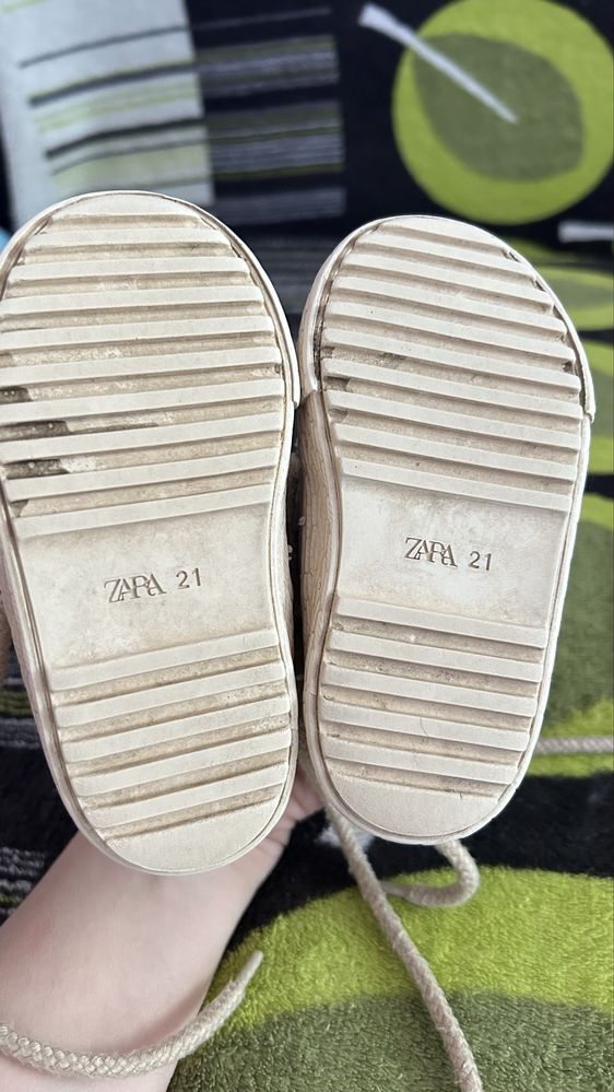 buty dziecięce Zara r. 21