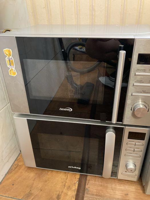 Мікрохвильова піч. Б/в. Німеччина