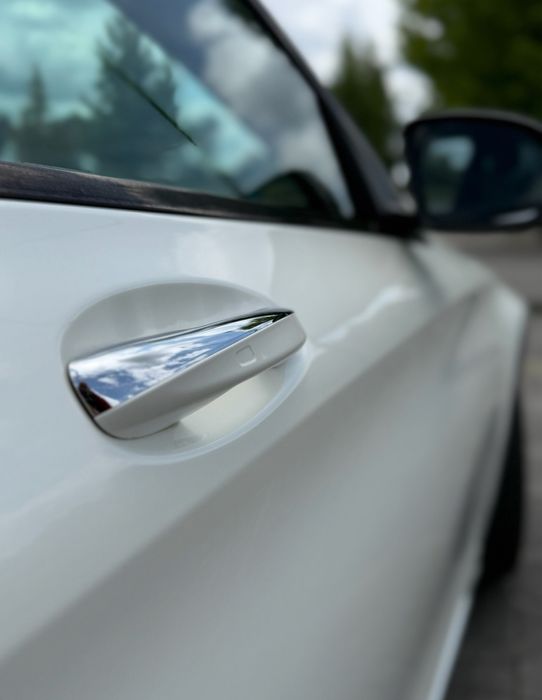 Mercedes C300h AMG (suspensão pneumática)