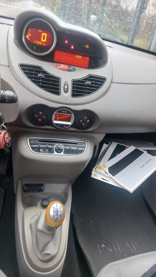 Renault twingo ll initiale paris skóra klima alufelgi