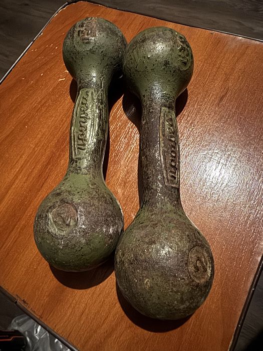 Гантели чугунные 2кг