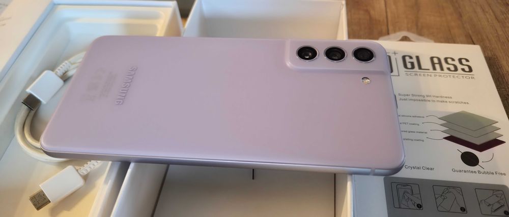 Samsung Galaxy S21 FE 5G 6/128GB SM-G990B Lavender Różowy - idealny