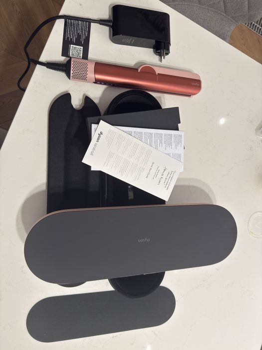 Випрямляч для волосся Dyson Airstrait. Оригінал, як новий. Є чек.