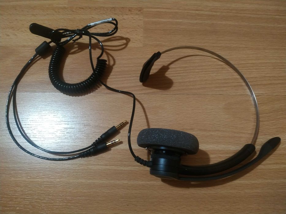 Гарнитура Plantronics Practica