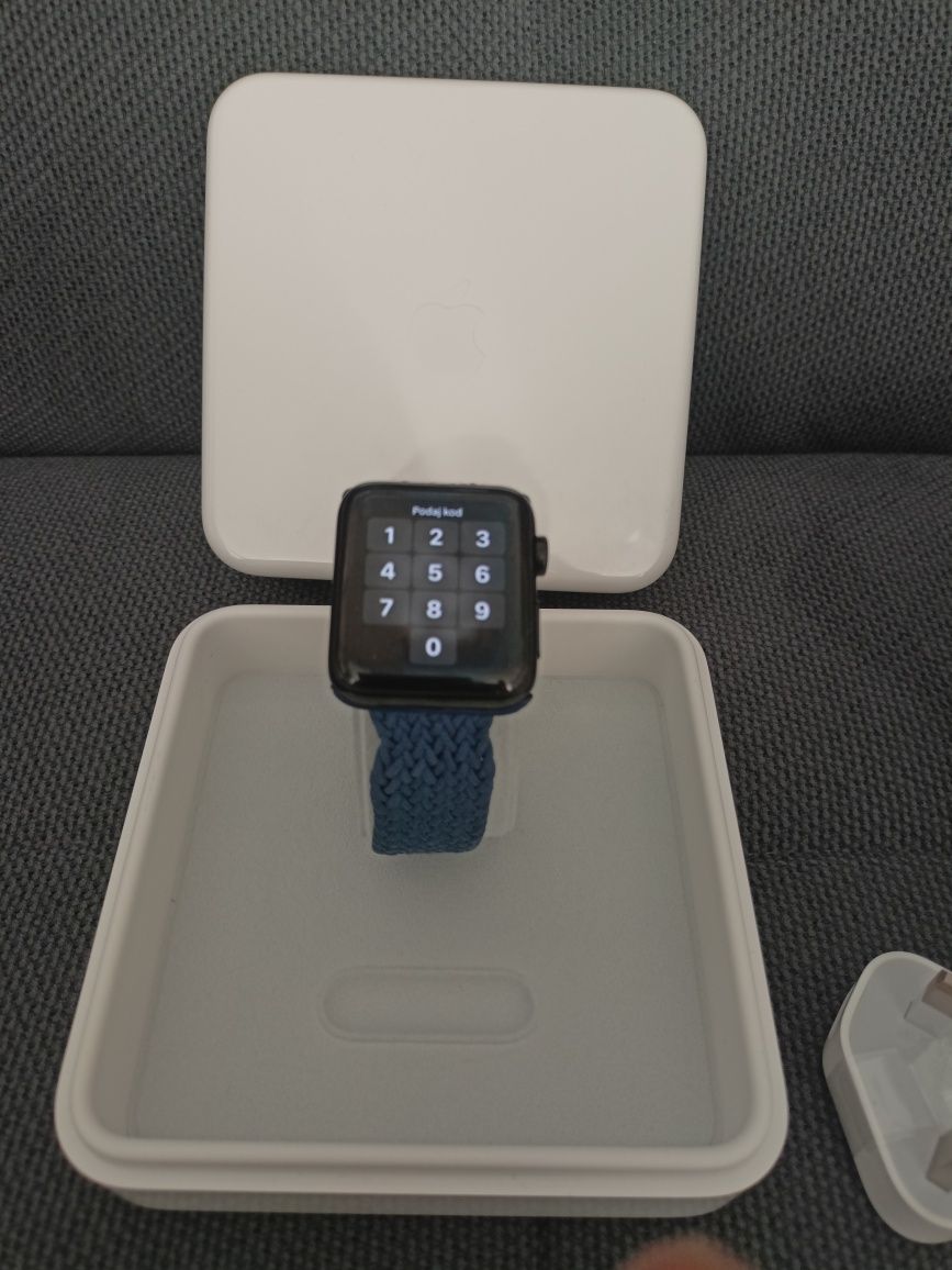 iPhone 6s plus 128 GB z powercasem 8000mah oraz iwatch 2 steinless