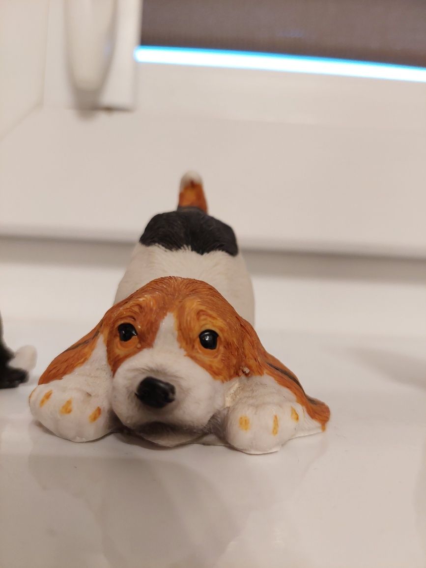 Figurki kolekcjonerskie Beagle