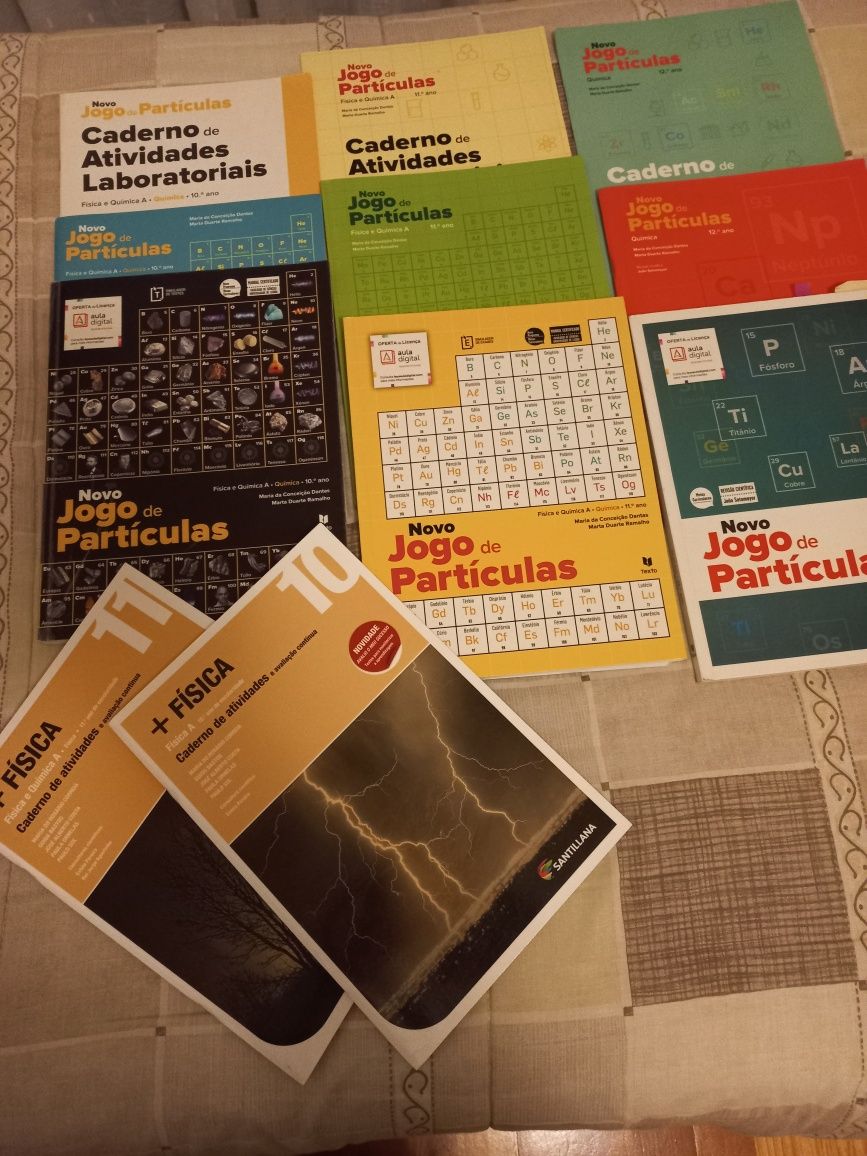 Quimica A e Fisica - Manual e caderno atividades 12 ano