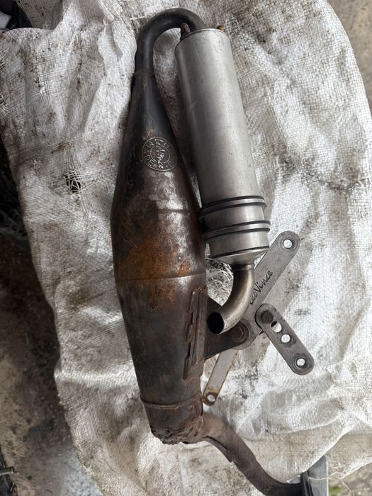 Выхлопная труба LeoVince tt