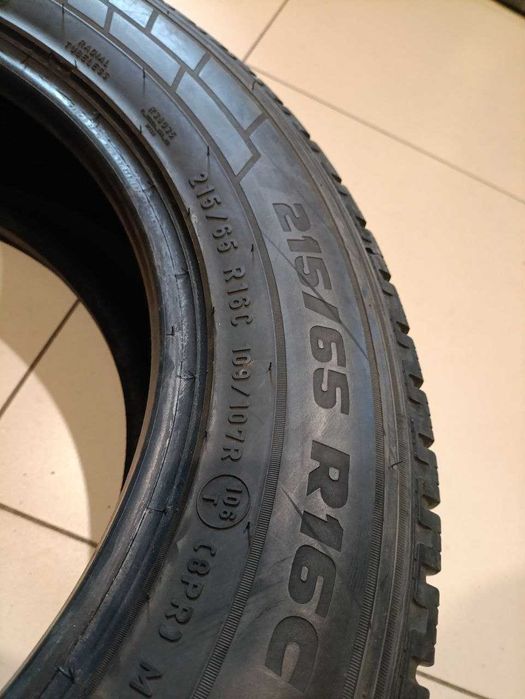 Шина (одна) б/у 215/65R16C 109/107R Pirelli Carrier Winter