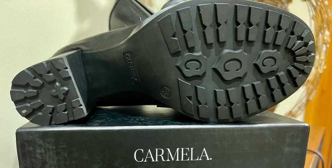 Sapatos em pele pretos Carmela 37