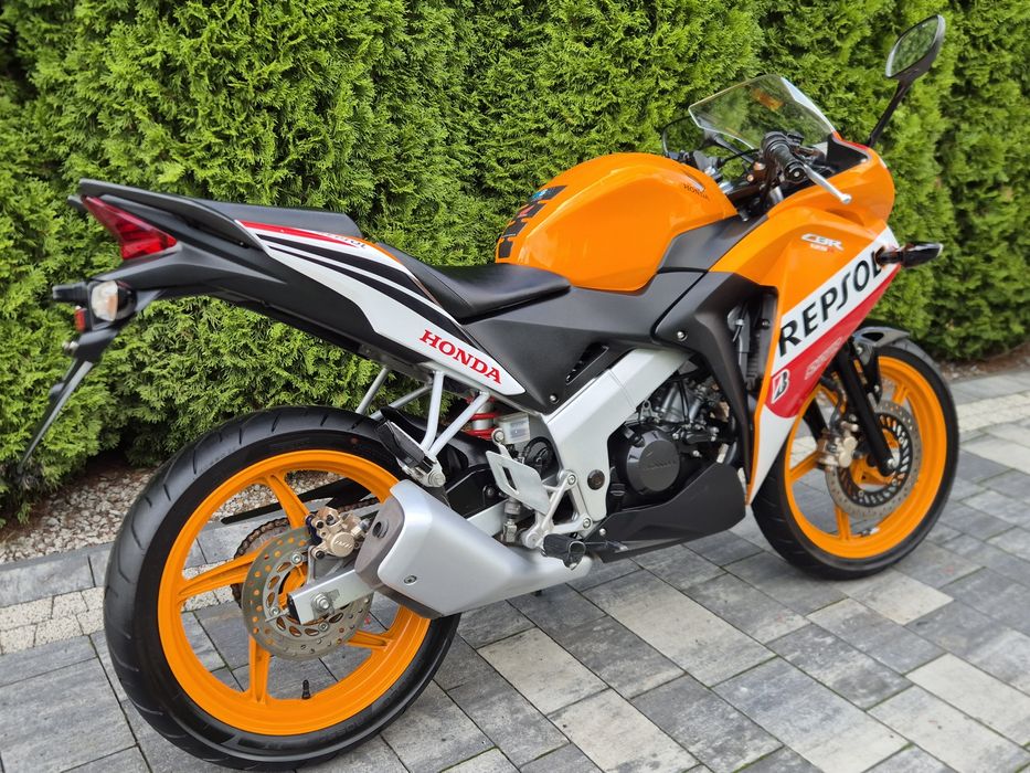 Honda CBR 125 REPSOL 2015 Mega Zadbana Kat b a1