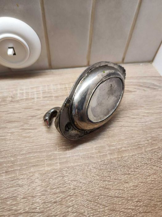 Stara metalowa popielniczka łabędź vintage PRL