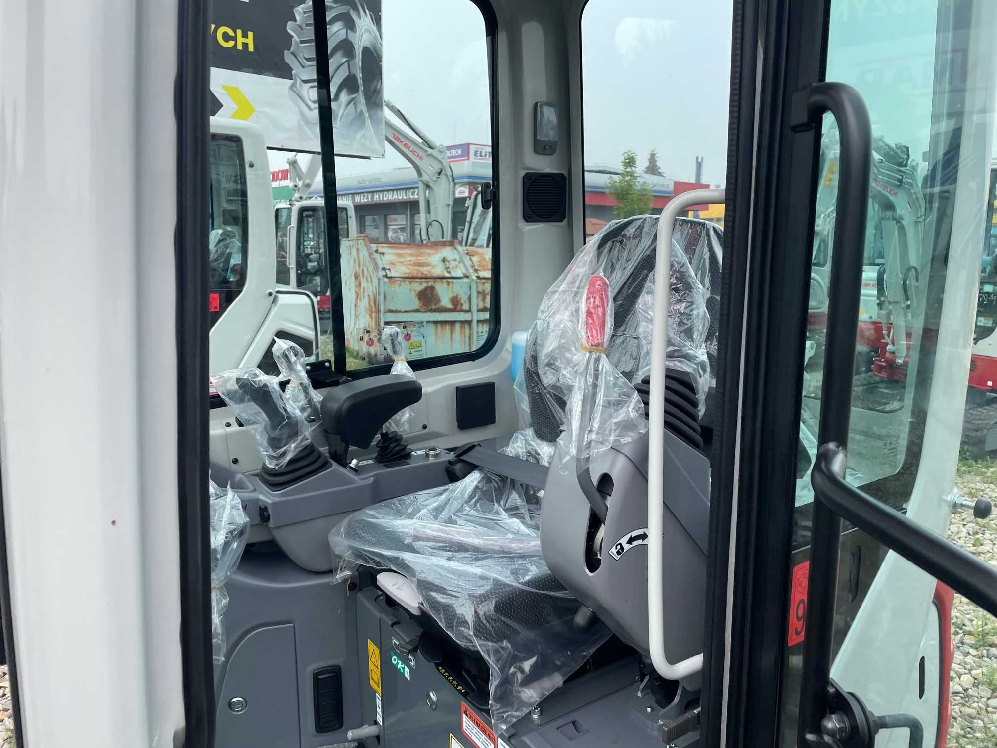 Nowa minikoparka Takeuchi TB216 V4 powertilt yanmar kubota wacker cat