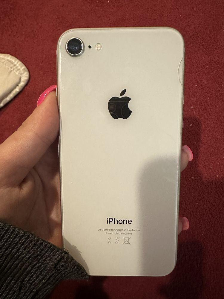 Iphone sliver  8 64gb