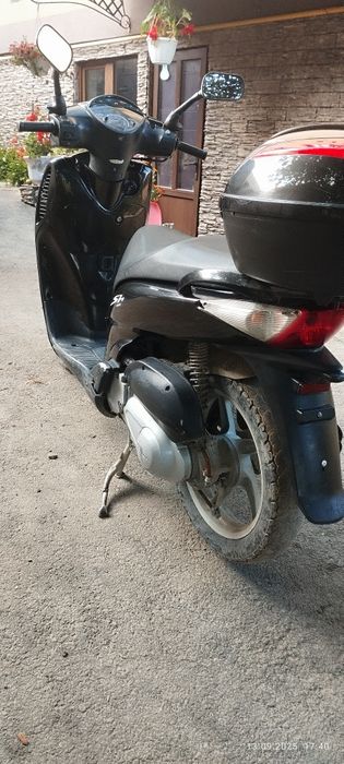 Скутер Хонда 150кубова