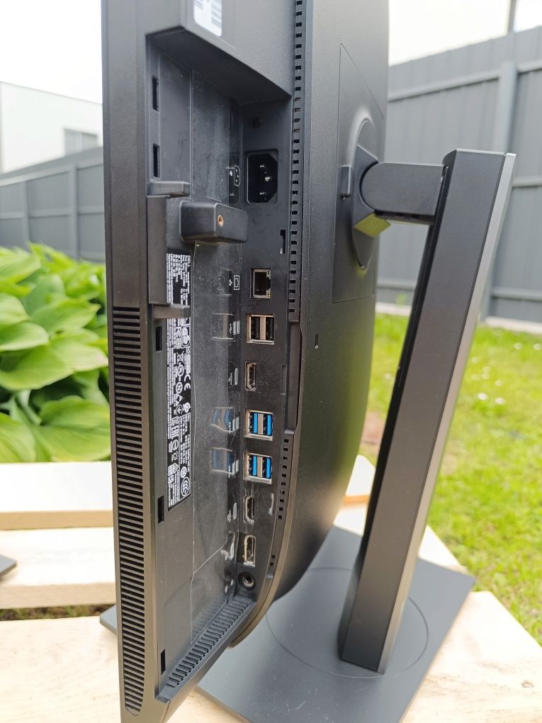 Моноблок Dell OptiPlex 7450/i3-6100/16 GB/SSD 256 GB/24"/Full HD IPS