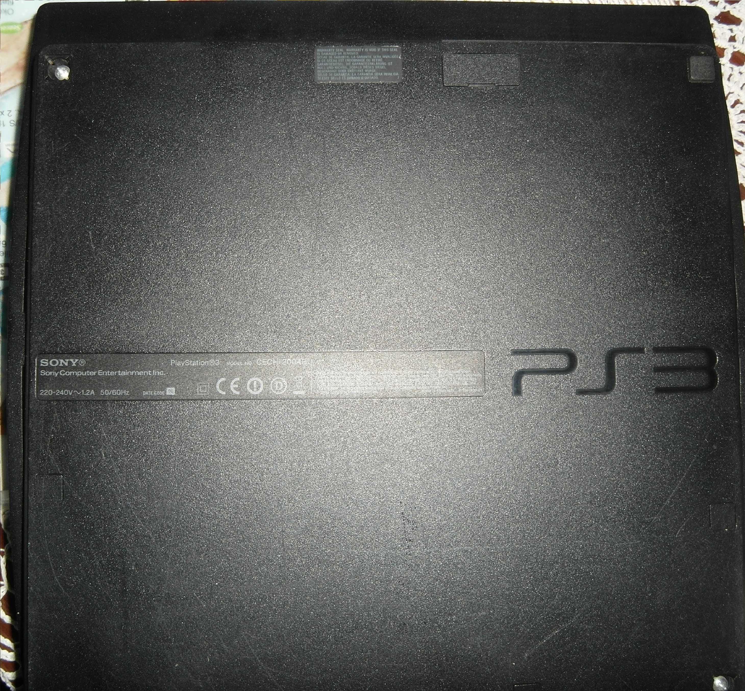 Konsola PS 3 + dwa pady i okablowanie