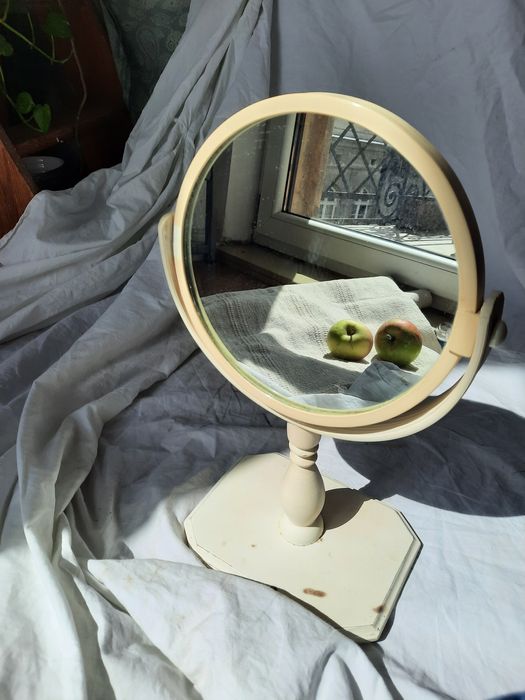 Lustro stojące vintage drewno okrągłe retro unikat białe toaletka