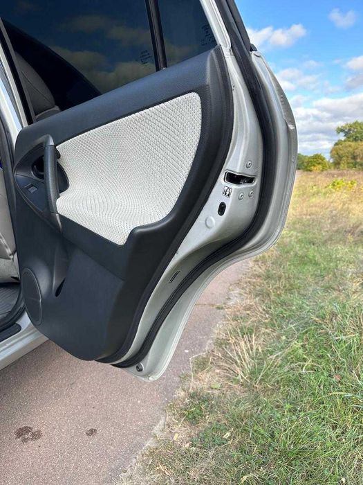 Toyota RAV4 EV, 2014