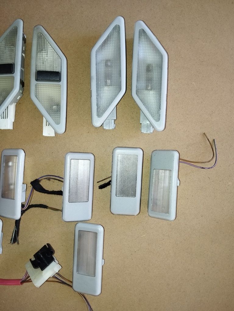 BMW E36 Lampki szare zwykłe w podsufitkę słupki lampki C jupiterek