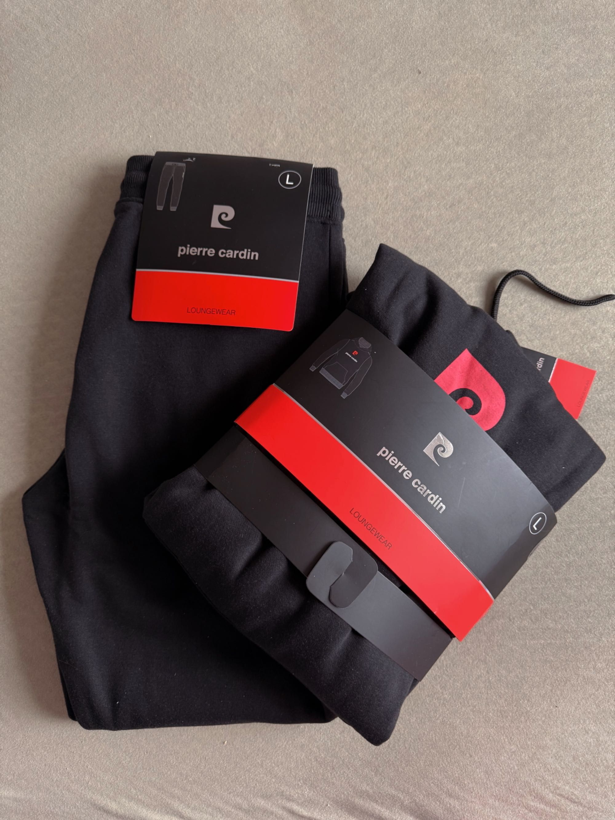 Чоловічий костюм Pierre Cardin