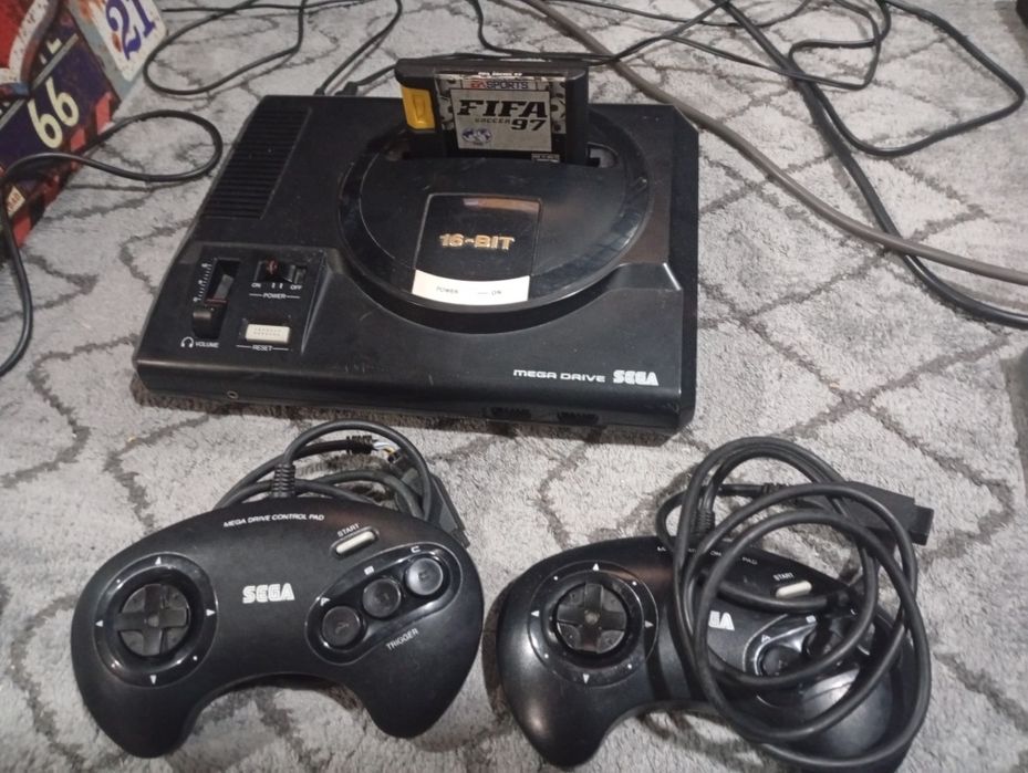 Sega mega drive + 4 jogos