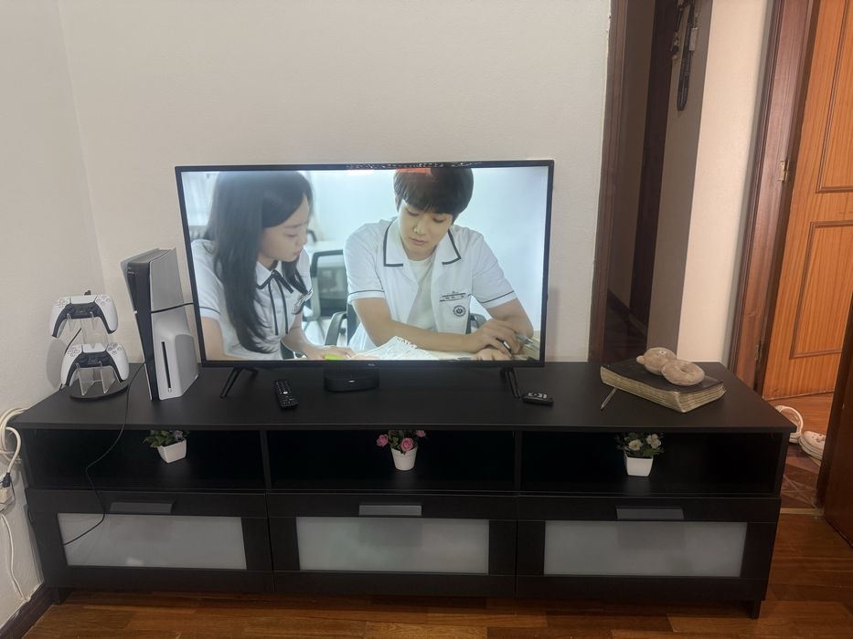 Movel tv ikea semi novo