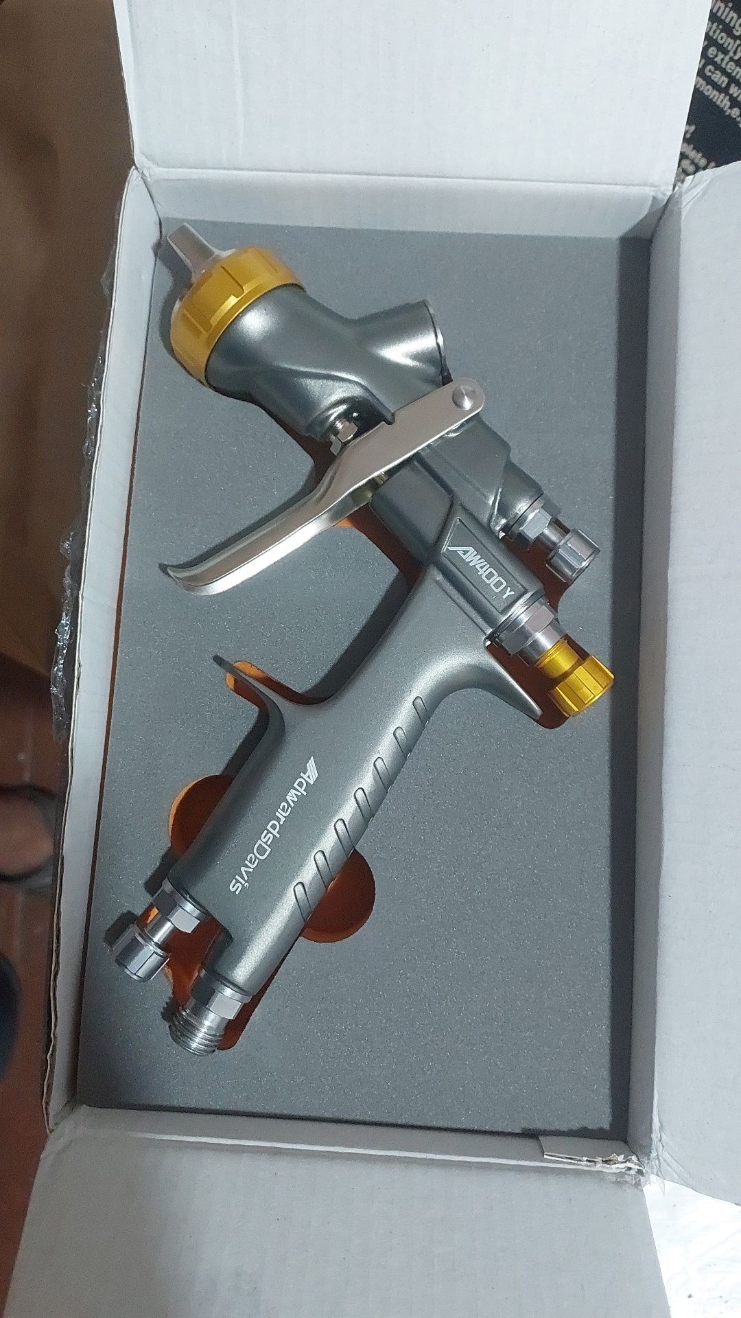 Краскопульт ANEST IWATA W400 Y 1.4