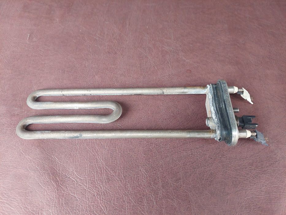 Тэн  к стиральной машине Bosch.