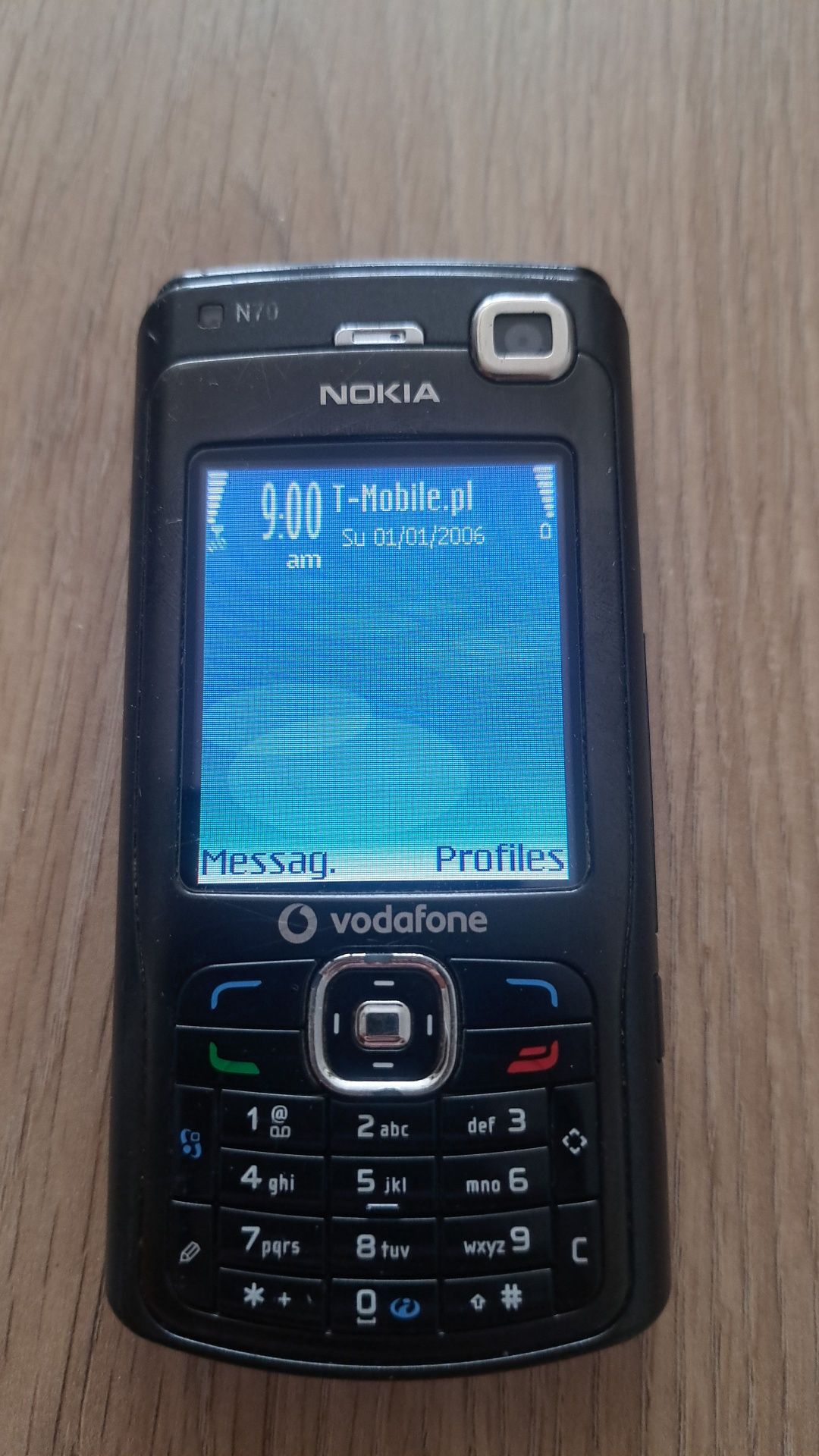 Kolekcjonerska Nokia N70 bez simloka