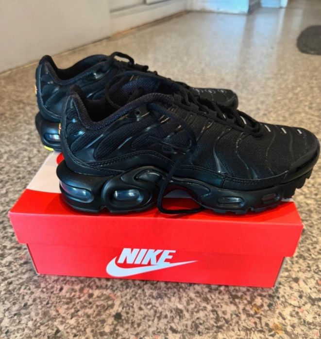 Air max cale czarne nowe meskie buty sportowe air max plus czarne 41