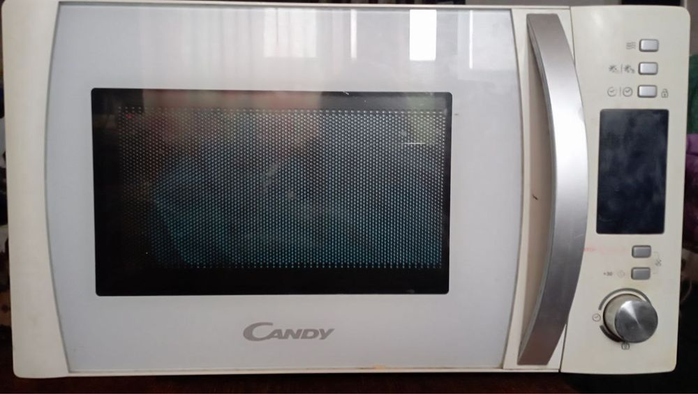 Микроволновка Candy