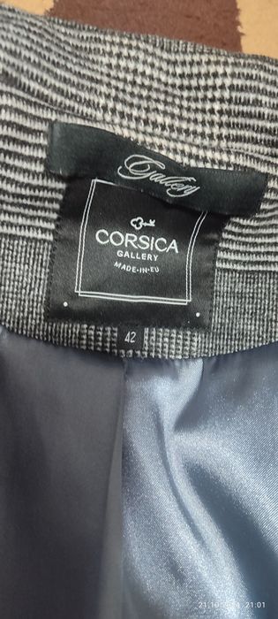 Осенние пальто в отличном состоянии