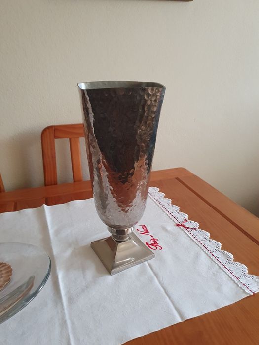 Jarra de aluminio martelado